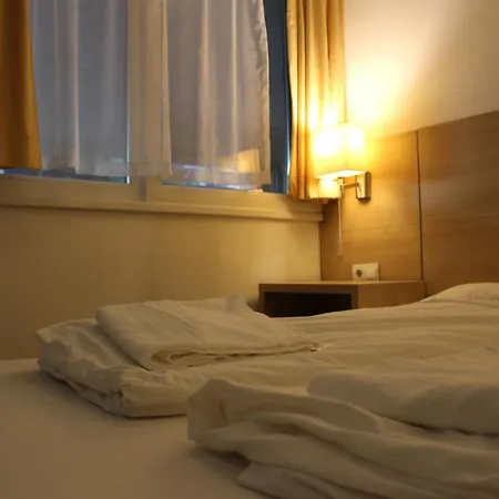 Wow City Hostel Budapest Extérieur photo