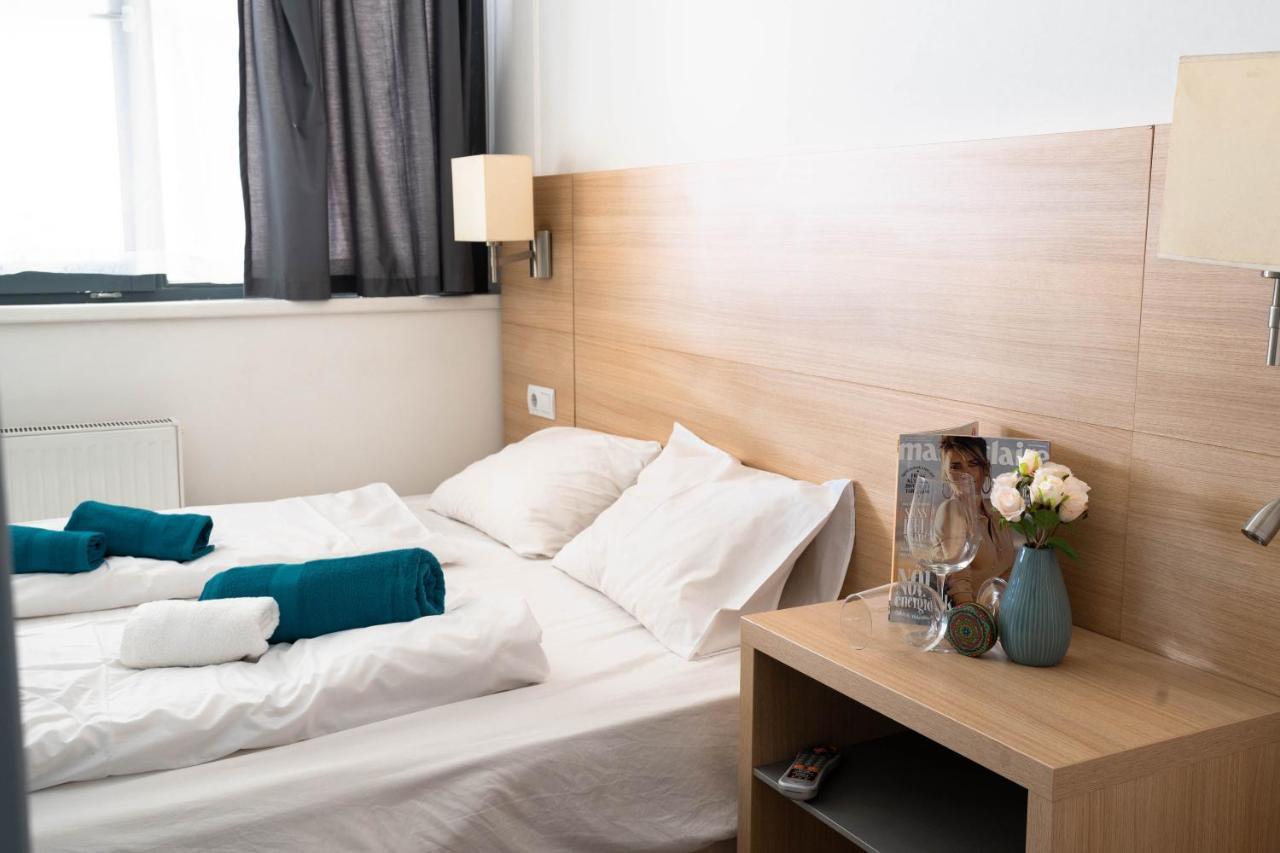 Wow City Hostel *